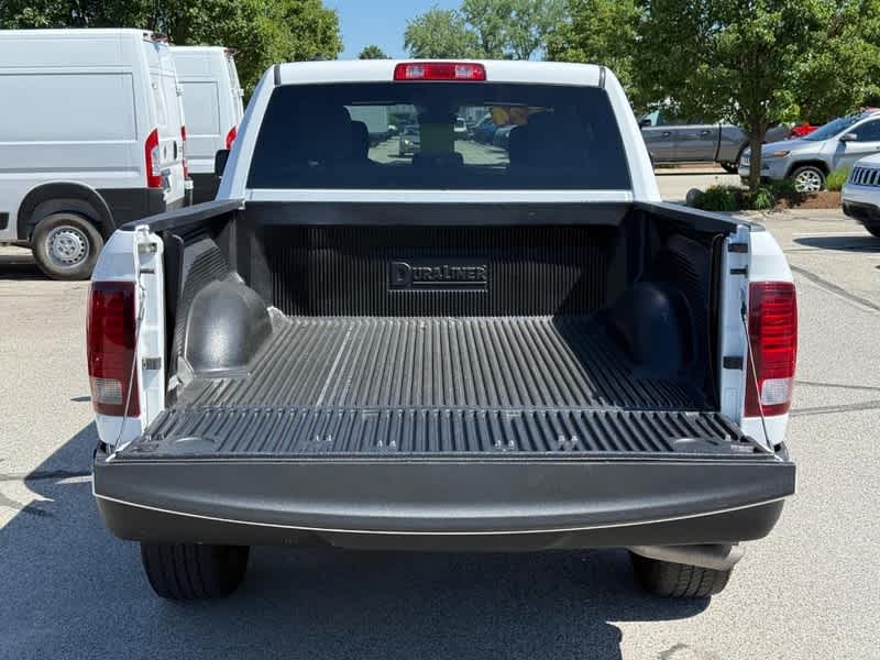 2024 RAM 1500 Classic Warlock Crew Cab 4x4 5'7' Box