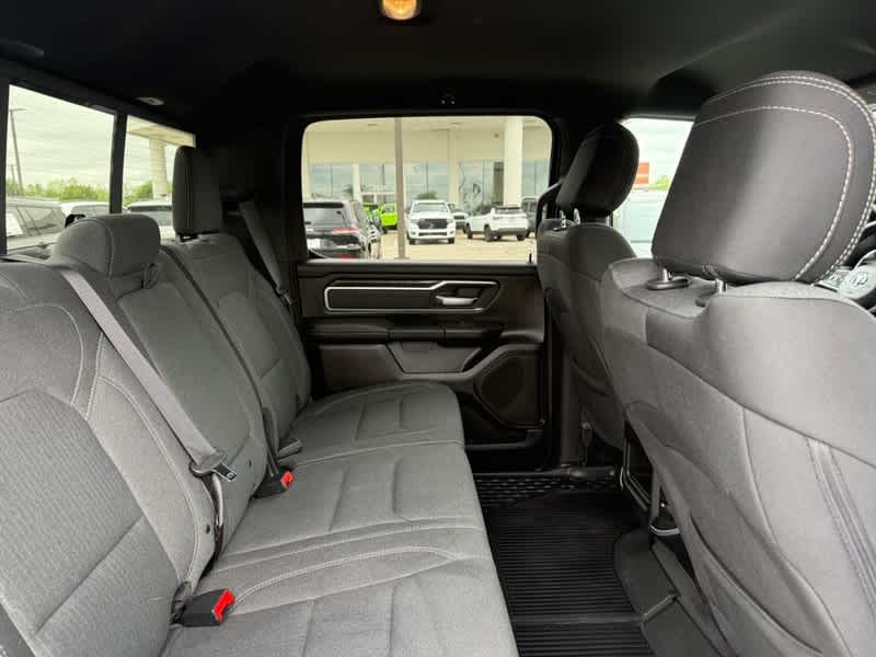2020 RAM 1500 Big Horn Crew Cab 4x4 5'7' Box