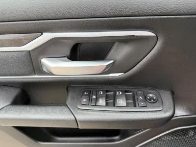 2020 RAM 1500 Big Horn Crew Cab 4x4 5'7' Box
