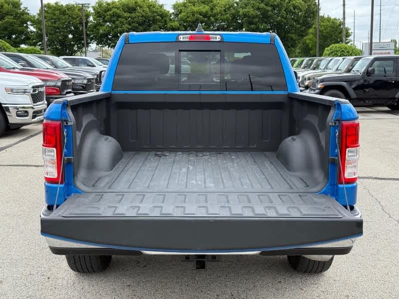2020 RAM 1500 Big Horn Crew Cab 4x4 5'7' Box