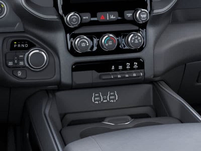 2026 RAM 1500 RAM 1500 EXPRESS CREW CAB 4X4 5'7' BOX
