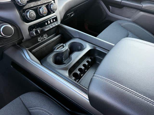 2025 RAM 1500 Big Horn Crew Cab 4x4 5'7' Box
