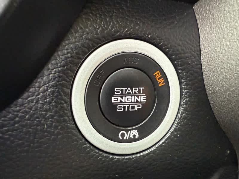 2020 RAM 1500 Big Horn Crew Cab 4x4 5'7' Box