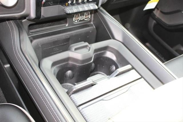 2020 RAM 1500 Limited Crew Cab 4x4 5'7' Box