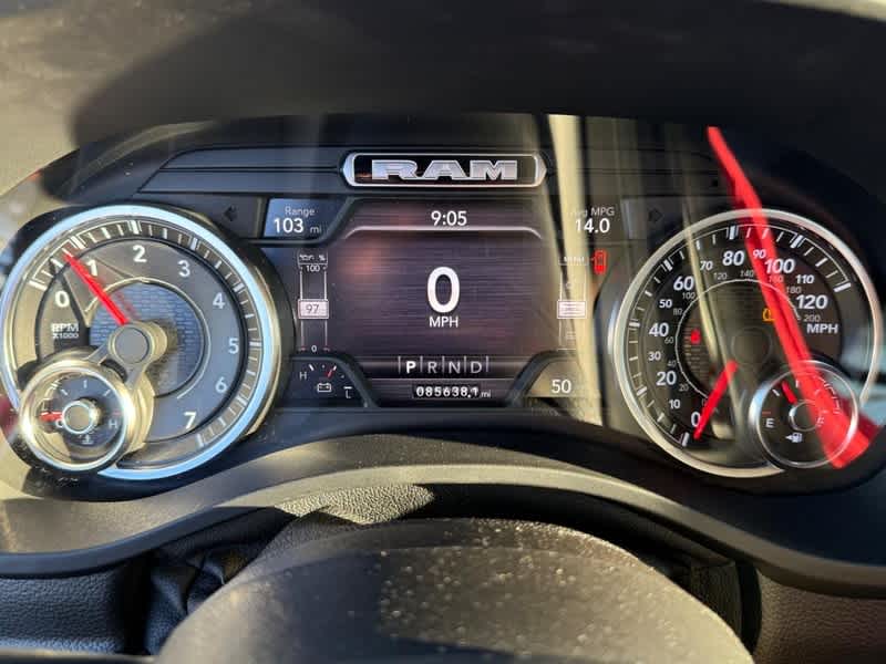 2021 RAM 1500 Laramie Crew Cab 4x4 5'7' Box