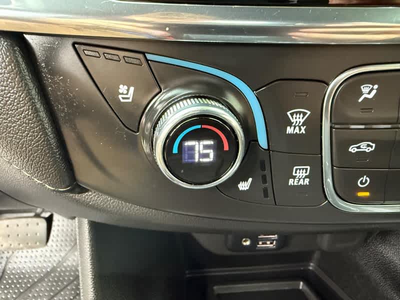 2023 Chevrolet Traverse AWD Premier