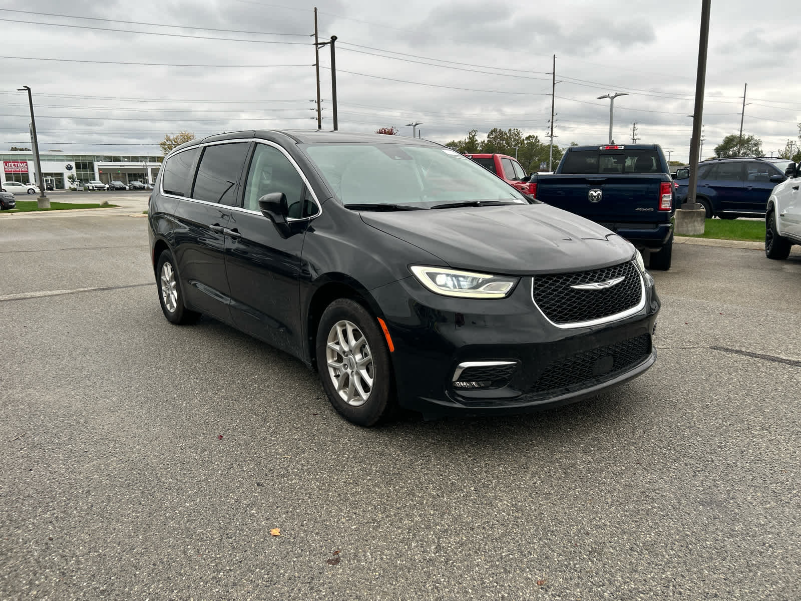 2024 Chrysler Pacifica Touring L