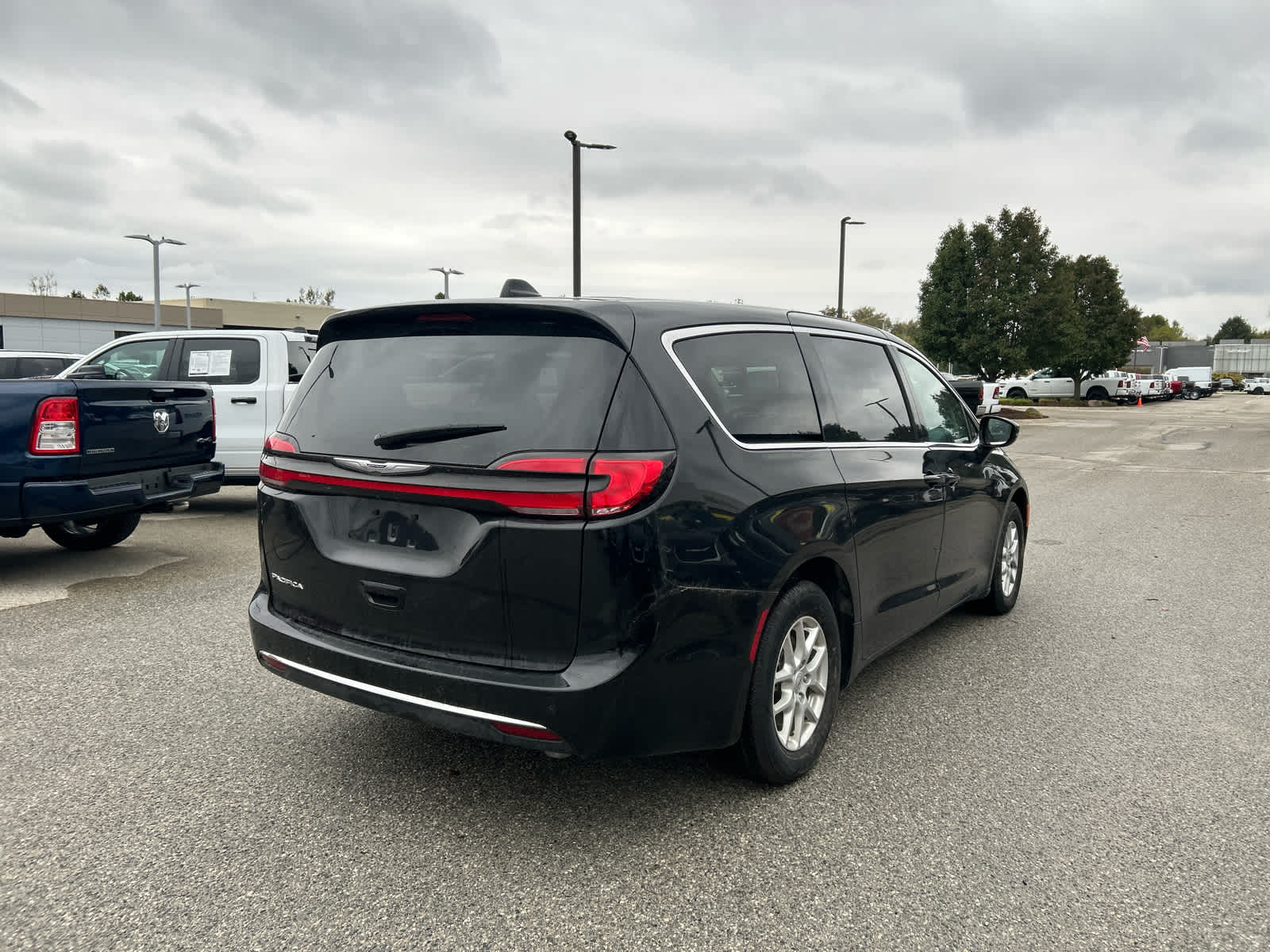 2024 Chrysler Pacifica Touring L