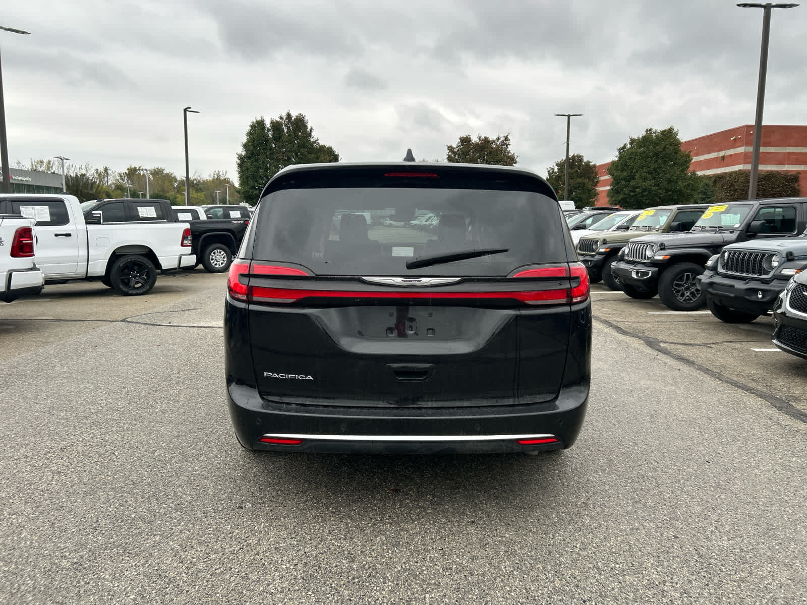2024 Chrysler Pacifica Touring L