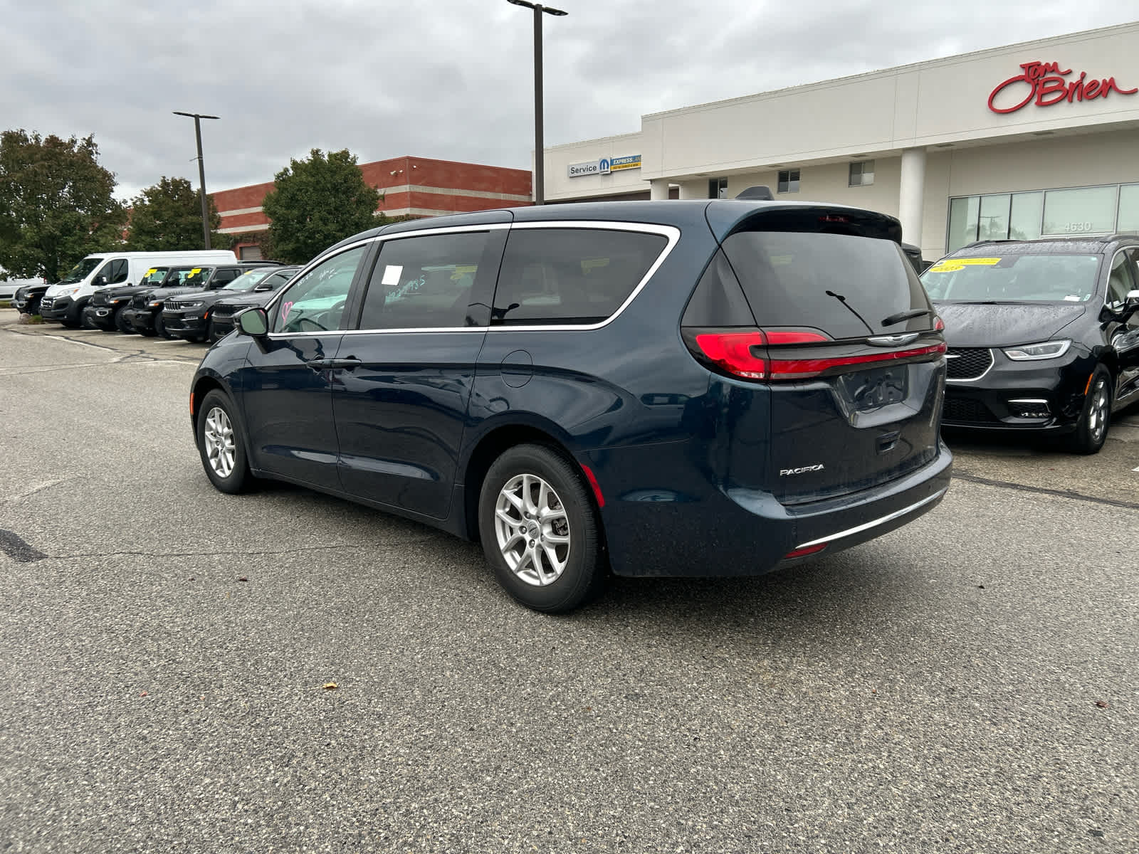 2024 Chrysler Pacifica Touring L