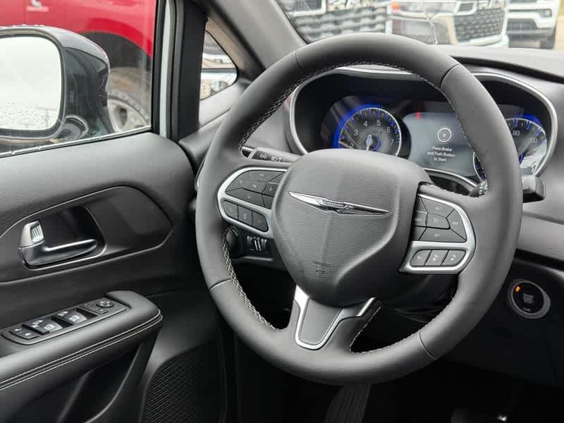 2026 Chrysler Voyager LX