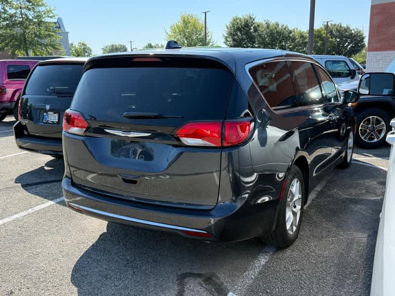 2020 Chrysler Pacifica Touring