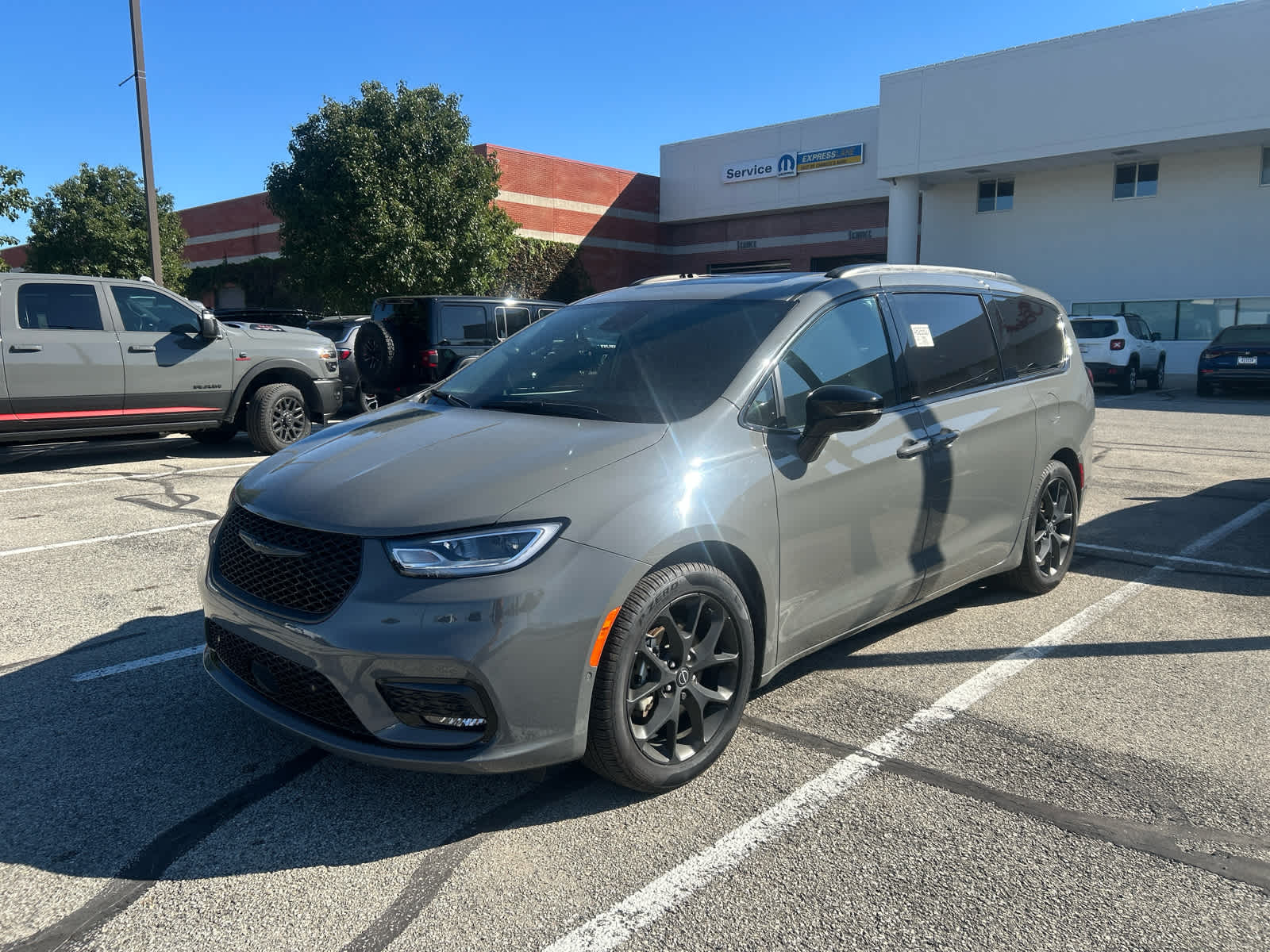 2025 Chrysler Pacifica Limited
