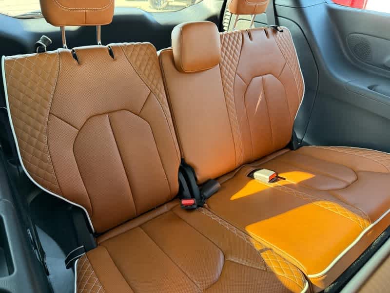 2025 Chrysler Pacifica Pinnacle
