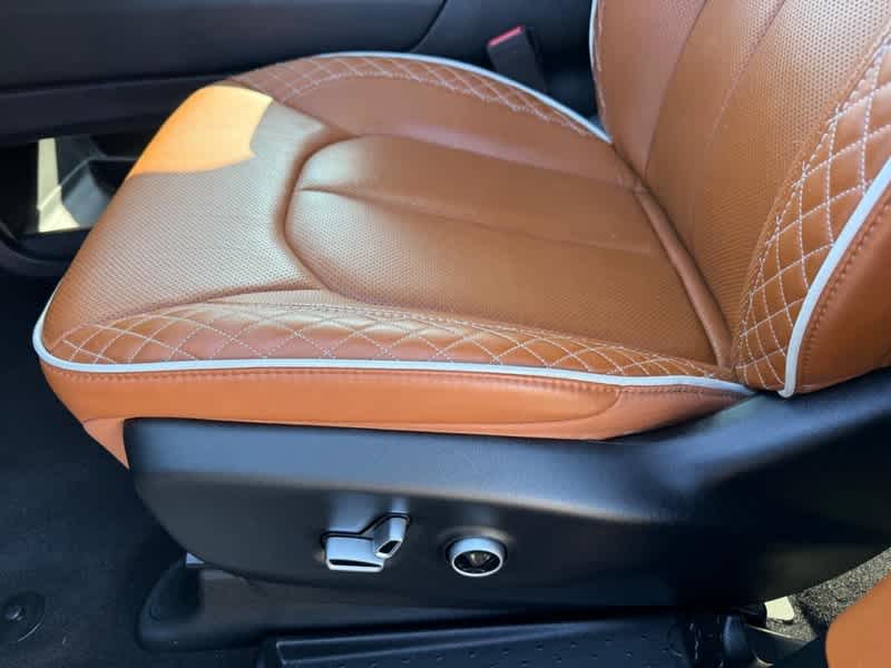 2025 Chrysler Pacifica Pinnacle