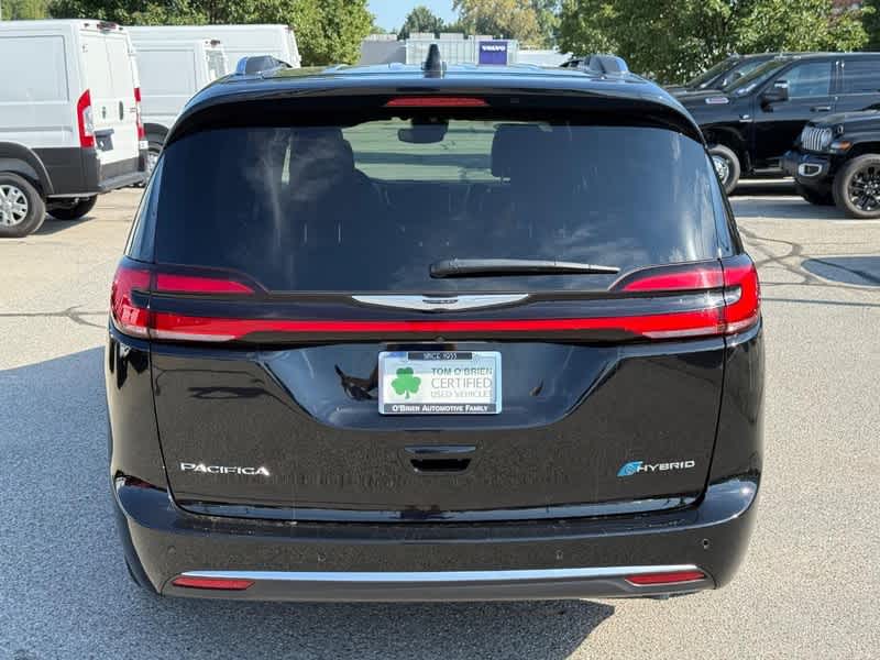 2025 Chrysler Pacifica Pinnacle