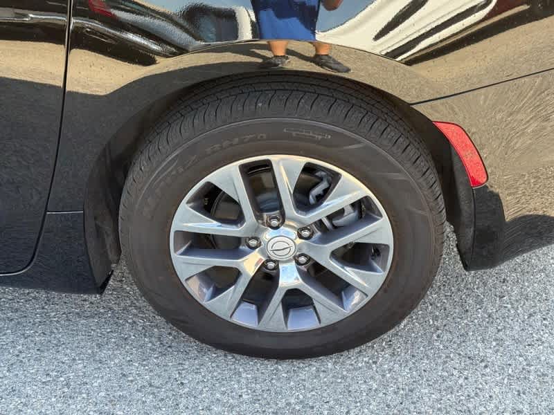 2025 Chrysler Pacifica Pinnacle