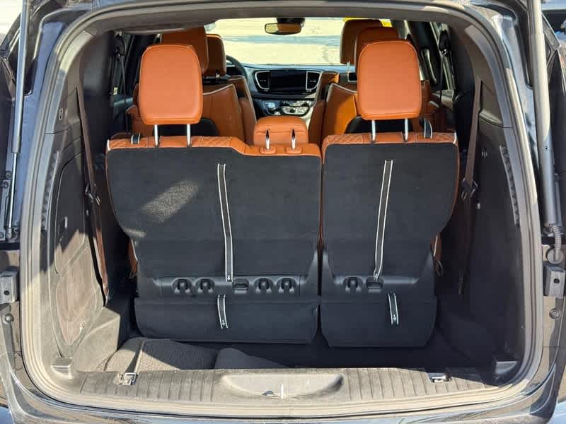 2025 Chrysler Pacifica Pinnacle