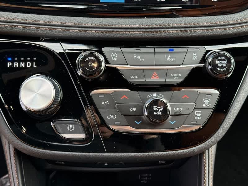 2026 Chrysler Pacifica PINNACLE