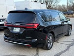 2024 Chrysler Pacifica Select
