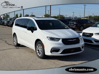 2026 Chrysler Pacifica SELECT AWD
