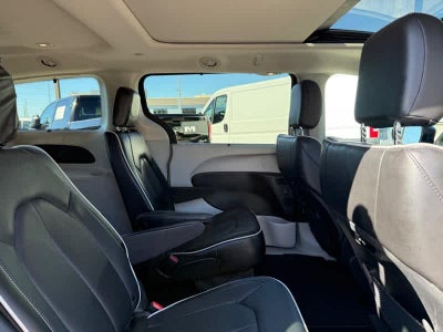 2023 Chrysler Pacifica Limited AWD