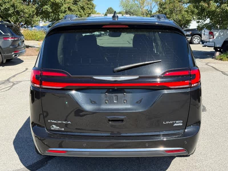 2023 Chrysler Pacifica Limited AWD