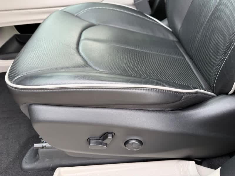 2023 Chrysler Pacifica Limited AWD