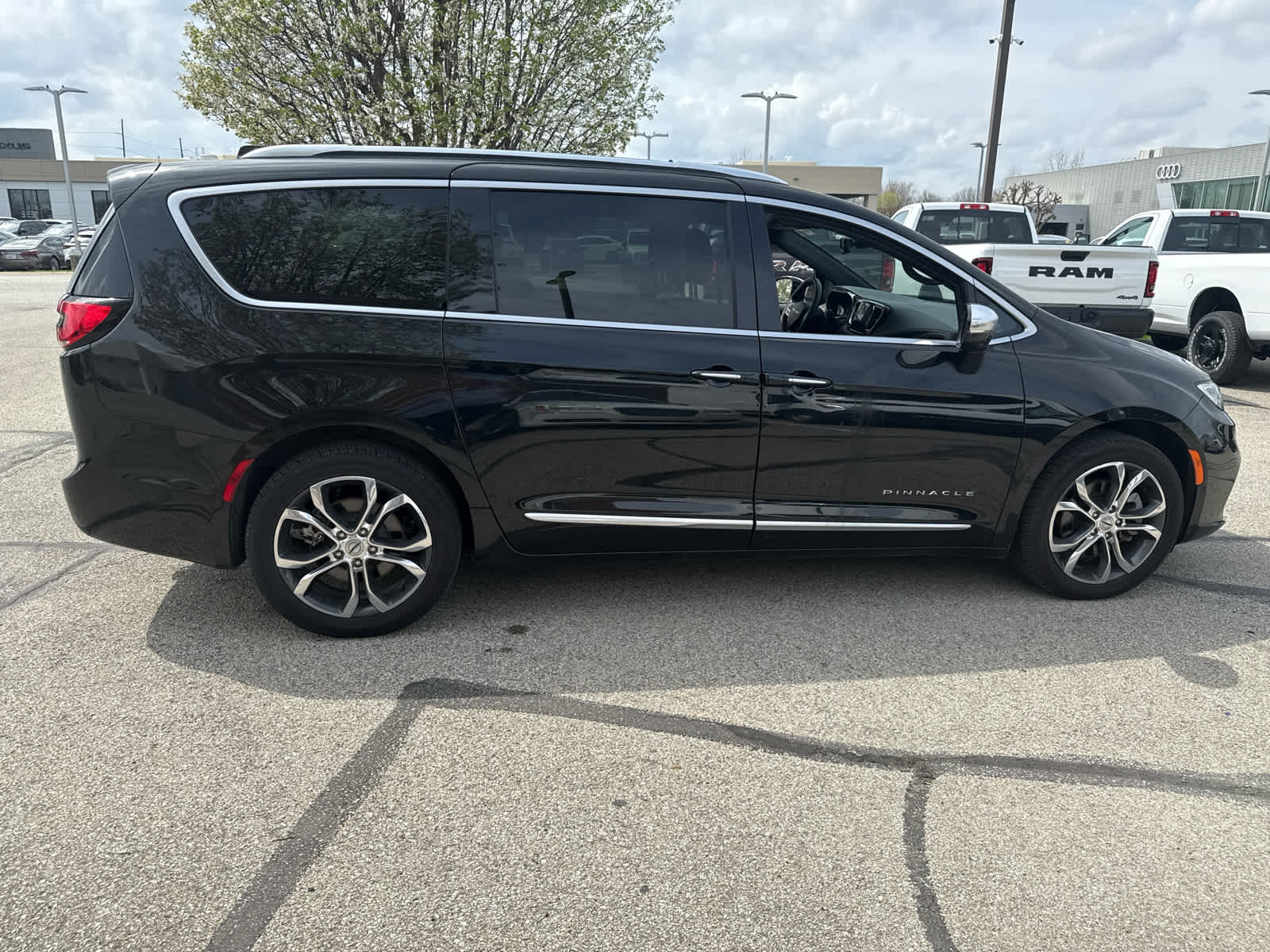 2022 Chrysler Pacifica Pinnacle AWD