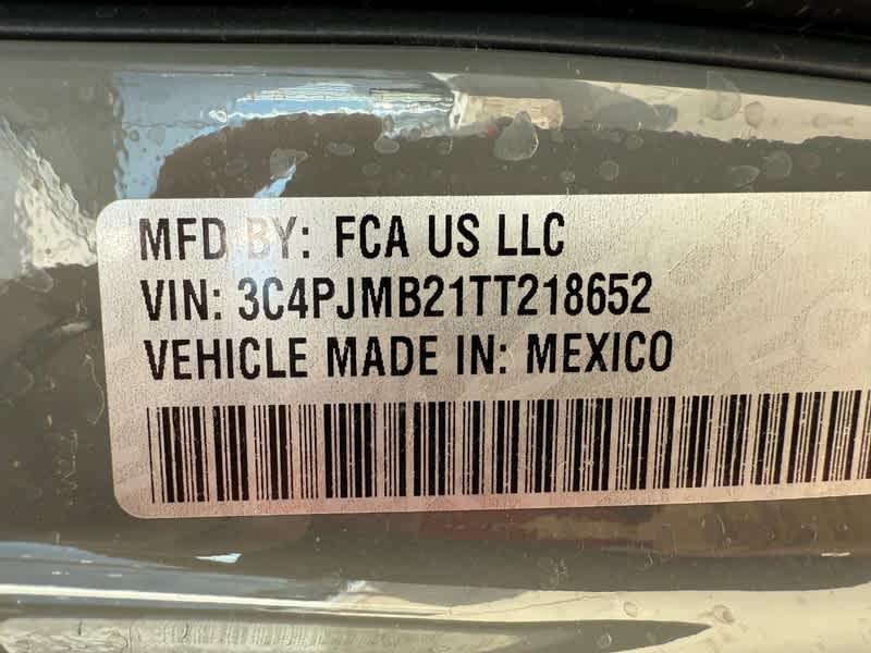 2026 Jeep Cherokee CHEROKEE LAREDO 4X4