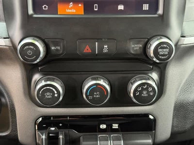 2024 RAM 3500 Big Horn Crew Cab 4x4 8' Box