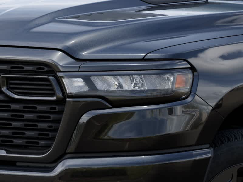 2026 RAM 1500 RAM 1500 EXPRESS CREW CAB 4X4 5'7' BOX