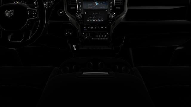 2027 RAM 2500 RAM 2500 BLACK EXPRESS CREW CAB 4X4 6'4' BOX