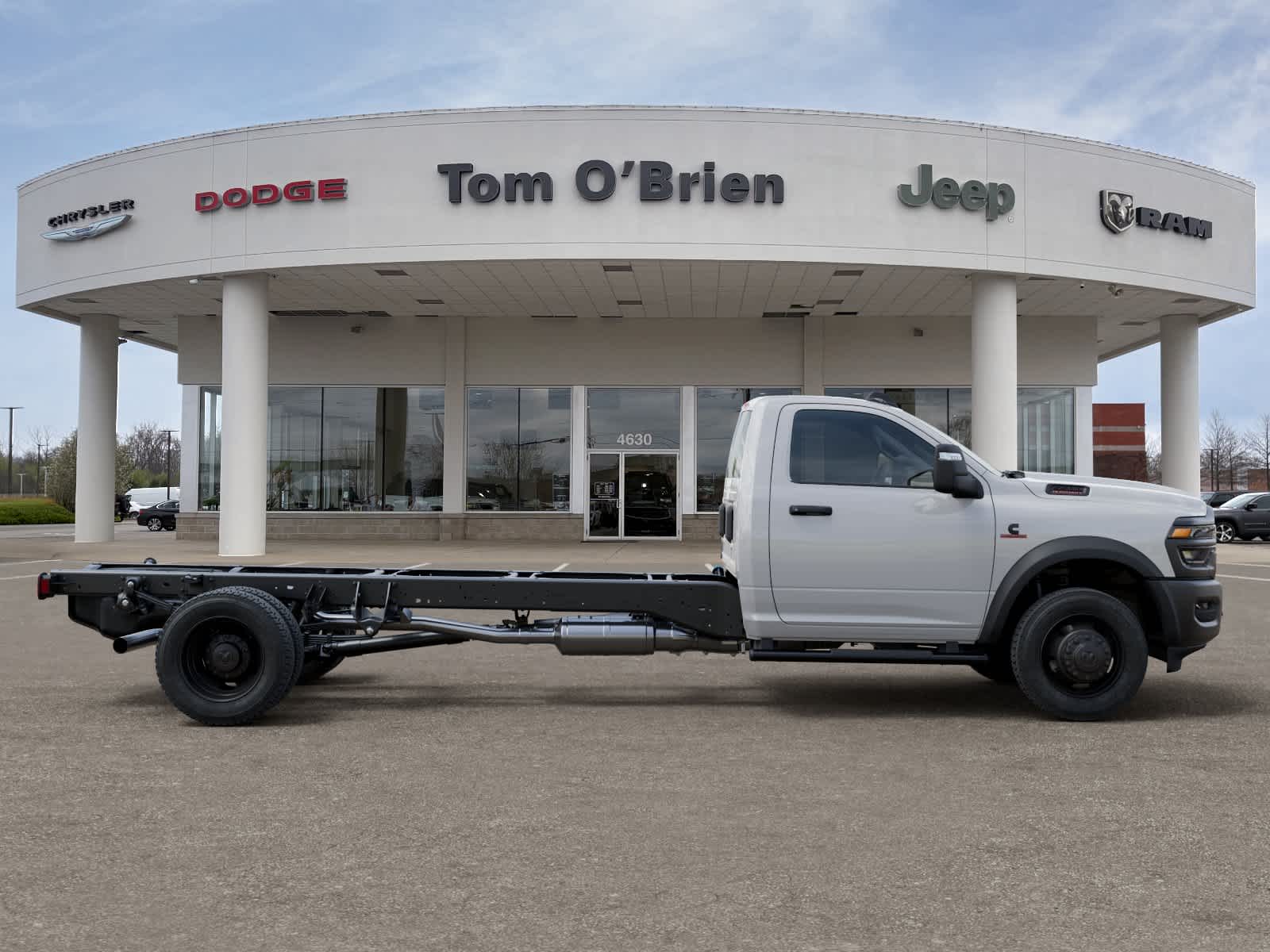2026 RAM 5500 Chassis Cab RAM 5500 TRADESMAN CHASSIS REGULAR CAB 4X4 120' CA
