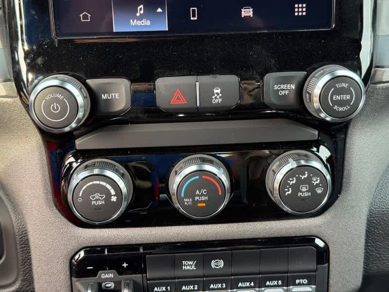 2026 RAM 5500 Chassis Cab TRADESMAN