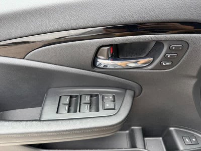 2021 Honda Pilot AWD Touring 8 Passenger