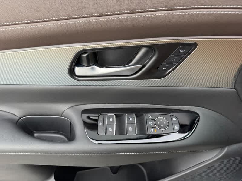 2025 Nissan Murano Platinum