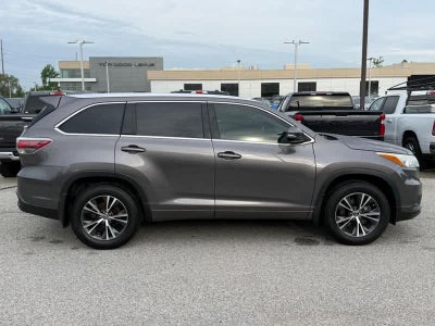 2016 Toyota Highlander XLE V6