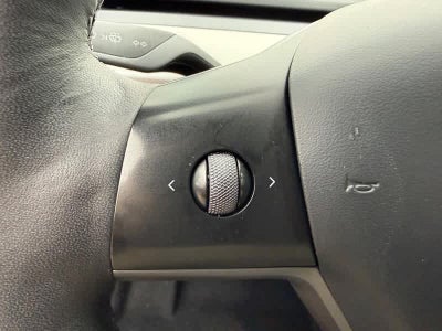 2023 Tesla Model Y Base