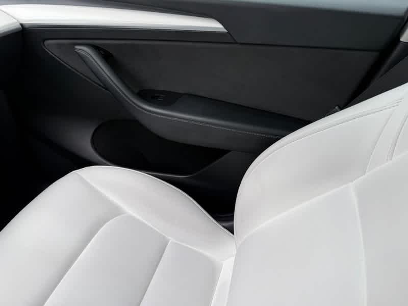 2023 Tesla Model Y Base