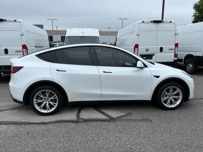 2023 Tesla Model Y Base