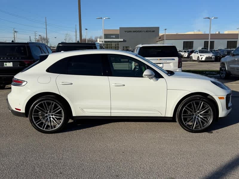 2023 Porsche Macan T