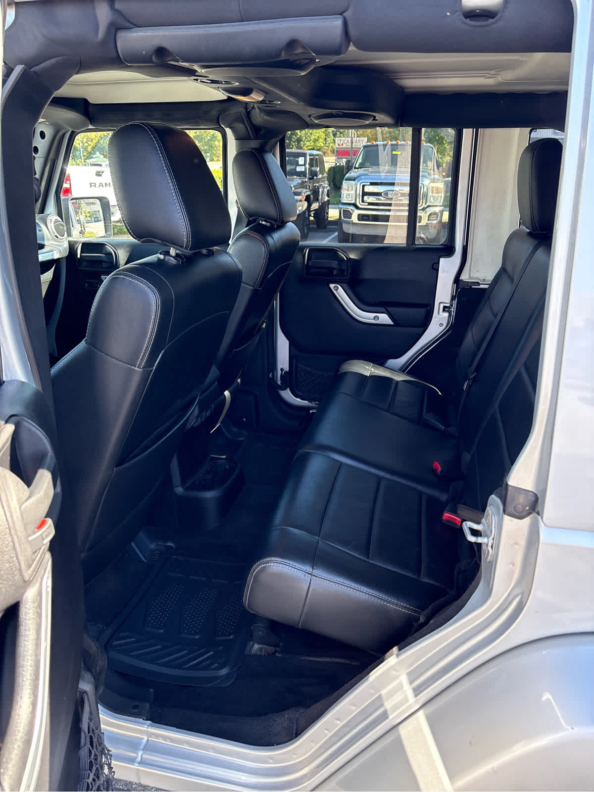 2012 Jeep Wrangler Unlimited Sahara