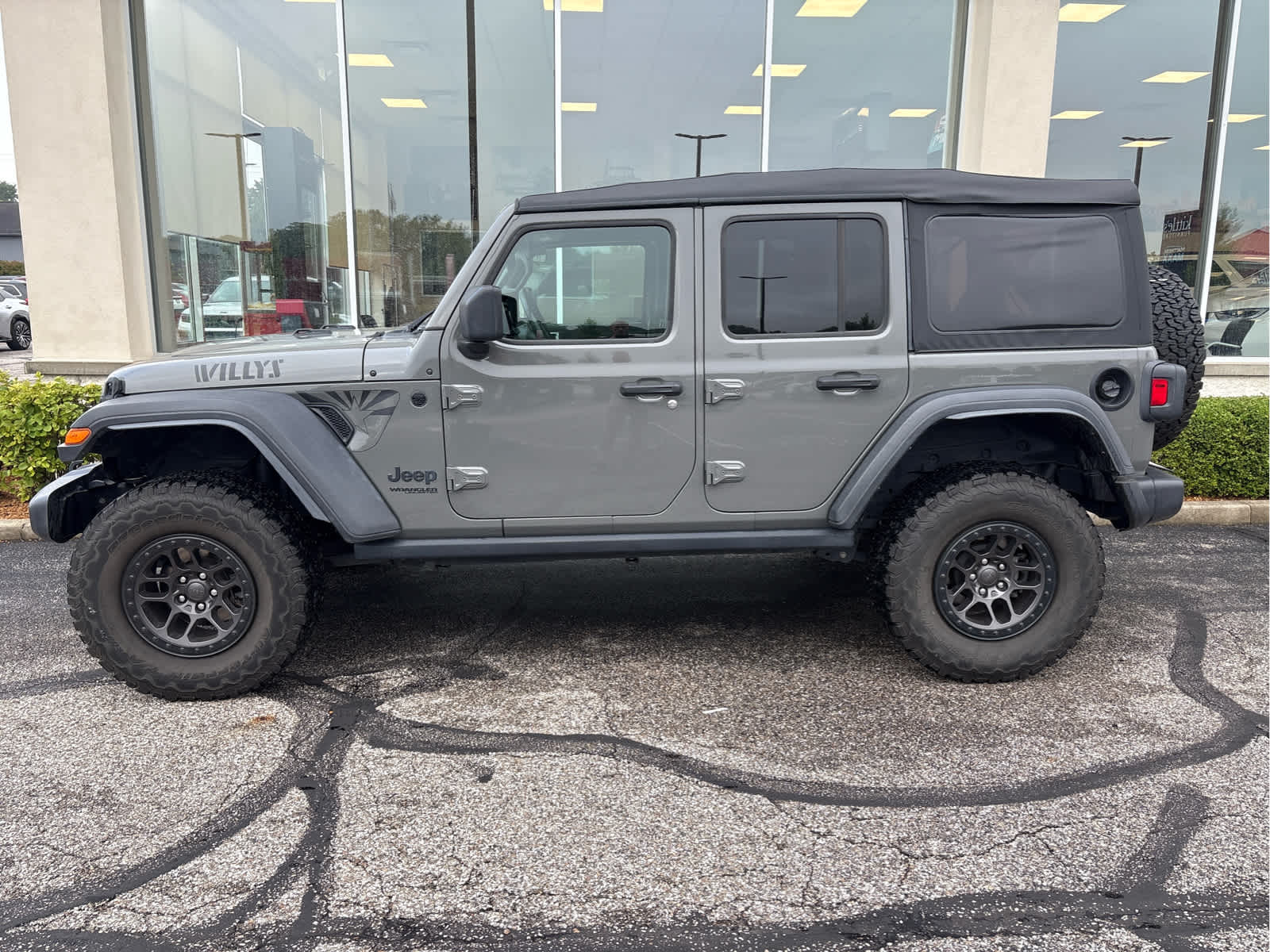 2022 Jeep Wrangler Unlimited Willys