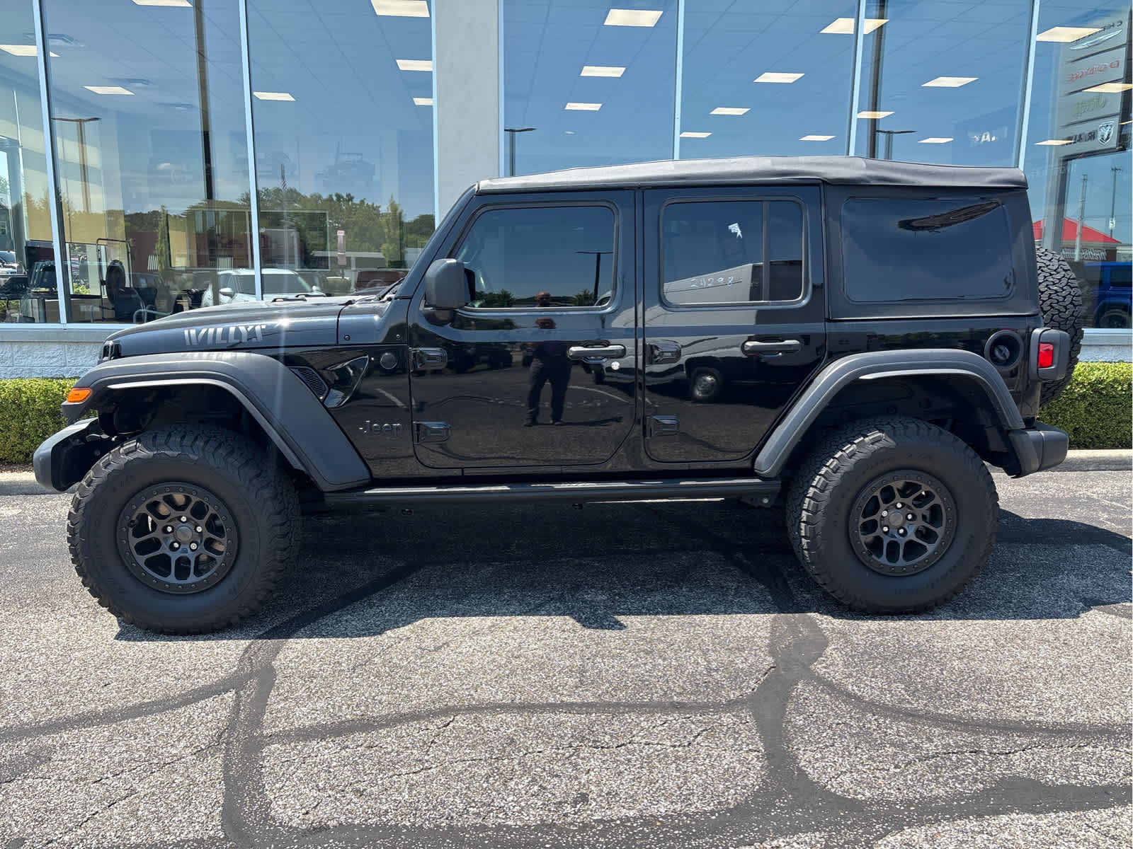 2022 Jeep Wrangler Unlimited Willys 4x4
