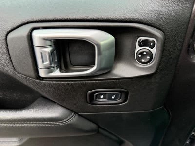 2020 Jeep Wrangler Unlimited Sahara Altitude 4x4