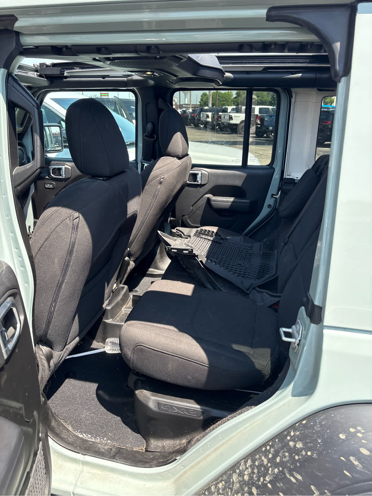 2023 Jeep Wrangler Base