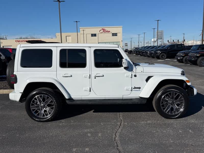 2022 Jeep Wrangler Unlimited Sahara High Altitude