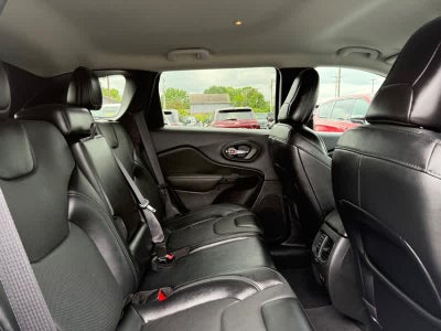 2023 Jeep Cherokee Altitude Lux