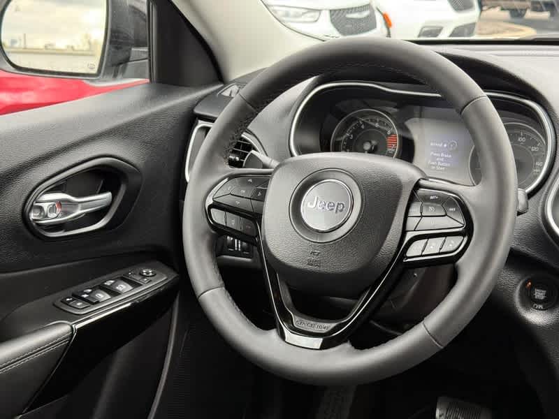 2023 Jeep Cherokee Altitude Lux
